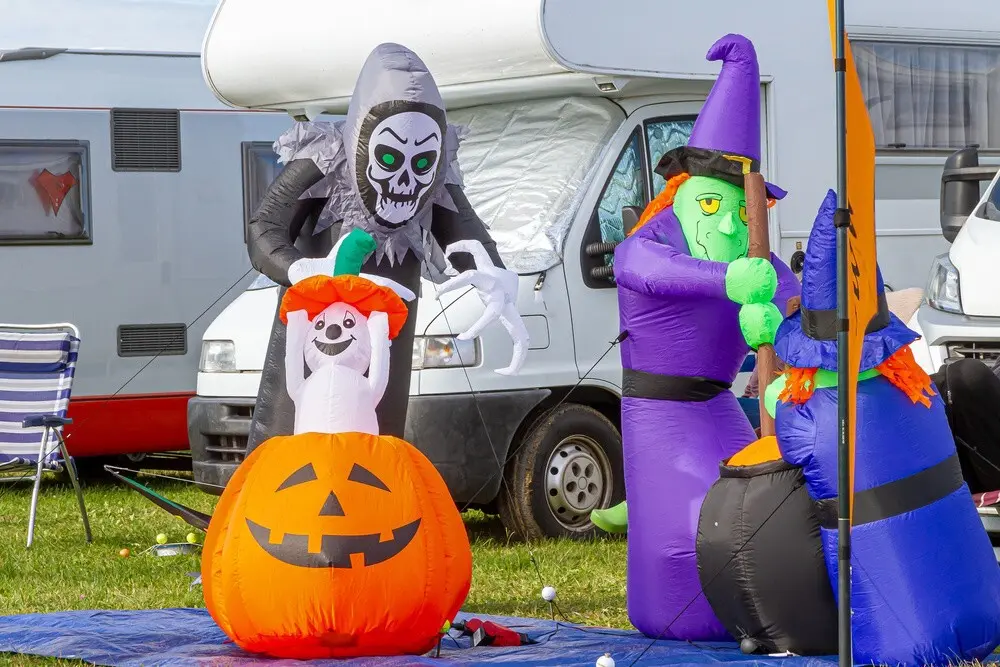How to Celebrate Halloween with Inflatables