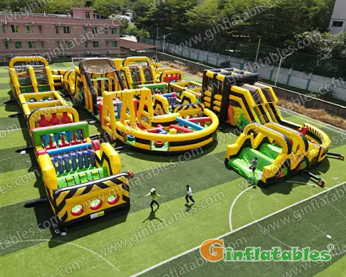 Giant multiple obstacle run