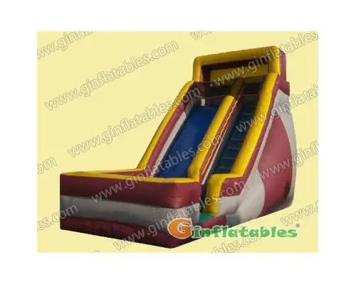 Inflatable single lane slide