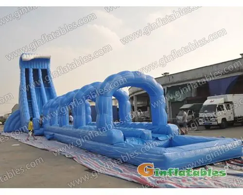 Giant inflatable water slide N slip