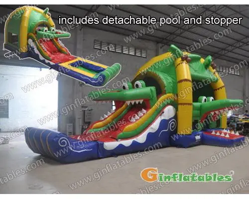 Crocodile combo with detachable pool